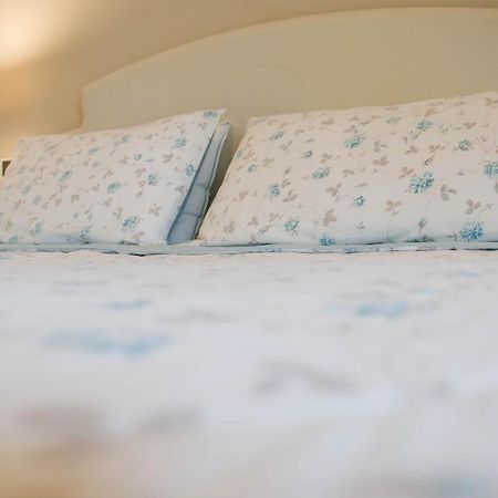 Villa Chiara B&B Biandronno Eksteriør billede