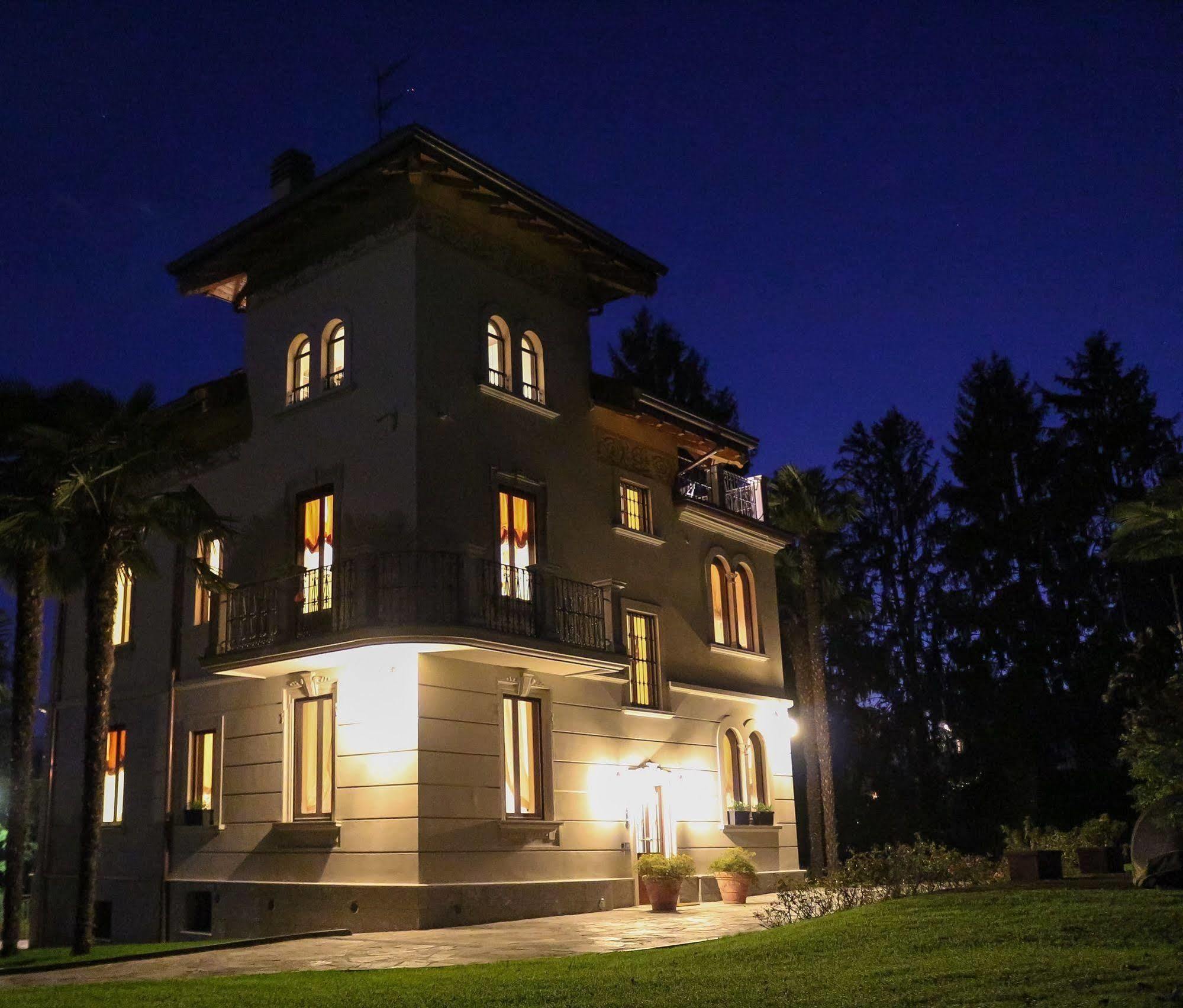 Villa Chiara B&B Biandronno Eksteriør billede